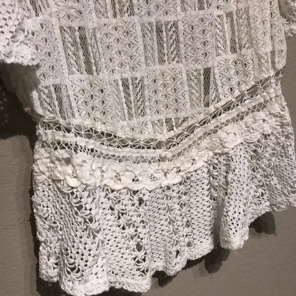 Sheer white blouse with crocheted detailing! - Picture 4 of 5